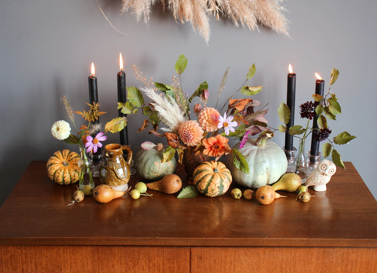 sideboard-hallway-halloween-display-ideas-natural-floral-styling-nancy-straughan.jpg