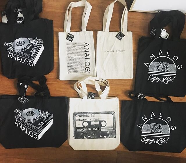 I did a major overhaul and investment of my Docklands stuff at @rubysgiftnoda @greenwithenvyclt right before everything went into the crapper. So I&rsquo;m doing a fire sale of some of last year&rsquo;s totes. $5 per (to cover shipping) on my Etsy sh