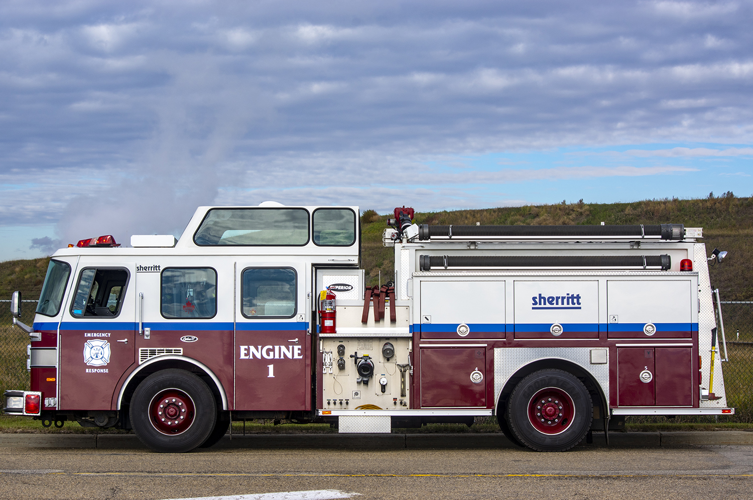 ADJ Sherrit Truck - Medium_IMG1773.jpg