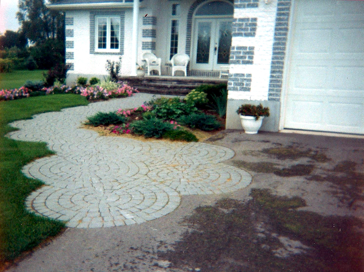 Paving Stone Pattern Entranceway | Riverview Design Solutions | Prescott, Ontario, Canada