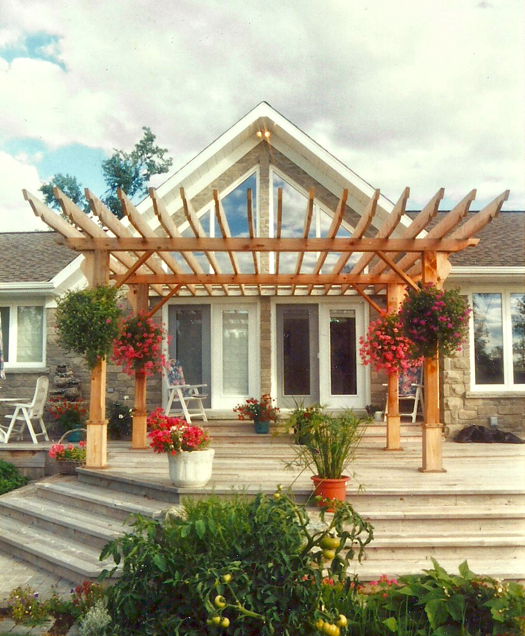 Garden | Deck | Arbour | Landscaping | Riverview Design Solutions | Prescott, Ontario, Canada