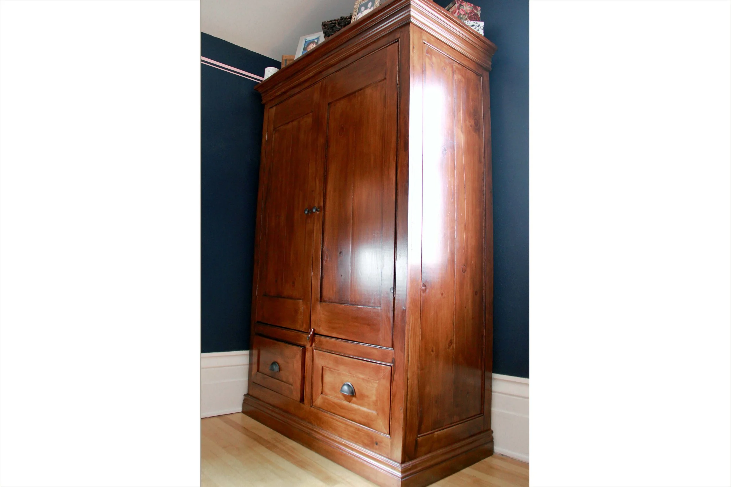 Riverview Design Solutions - Wardrobe Design - Prescott Ontario - Tall.jpg