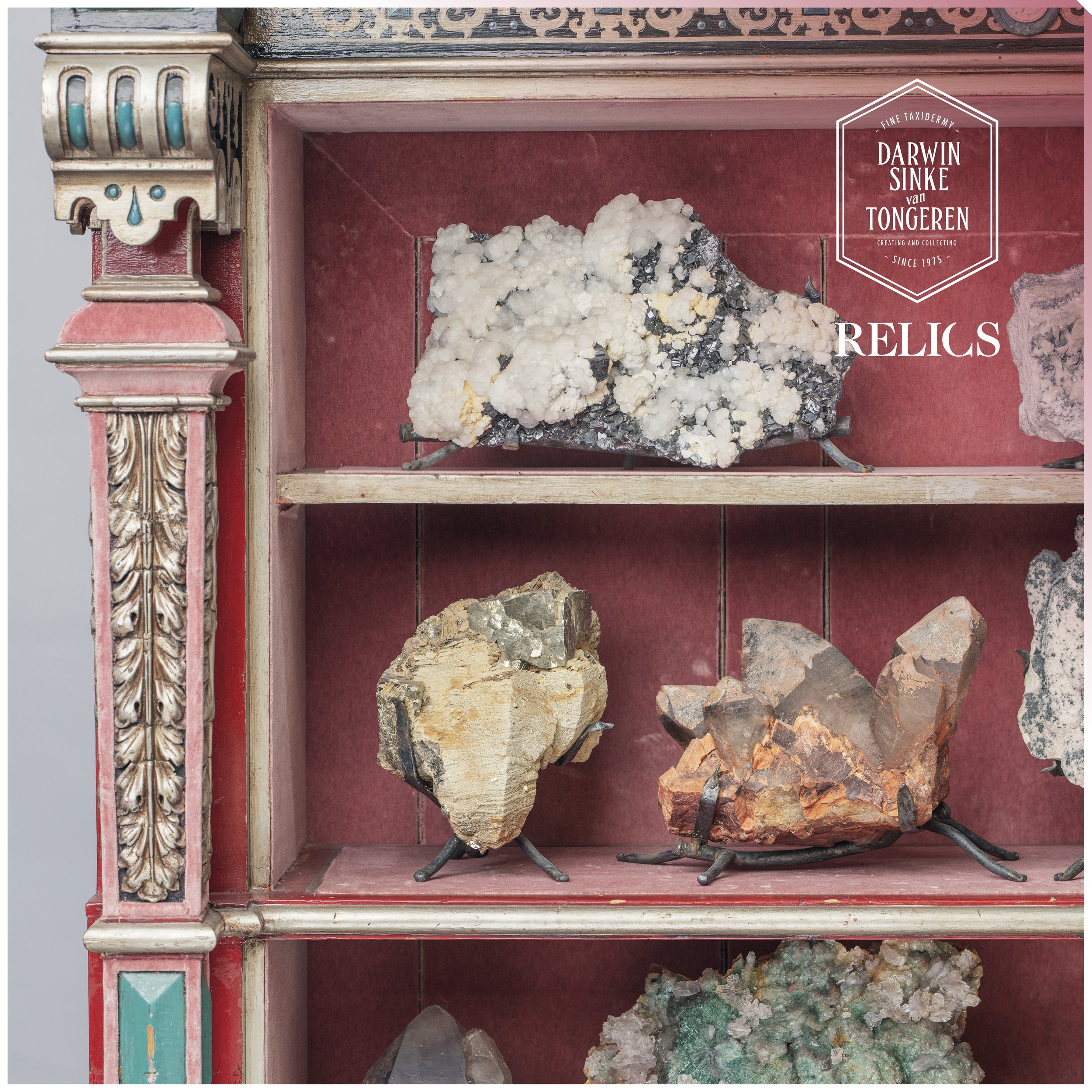 Mineral Cabinet XXL-Detail-.jpg