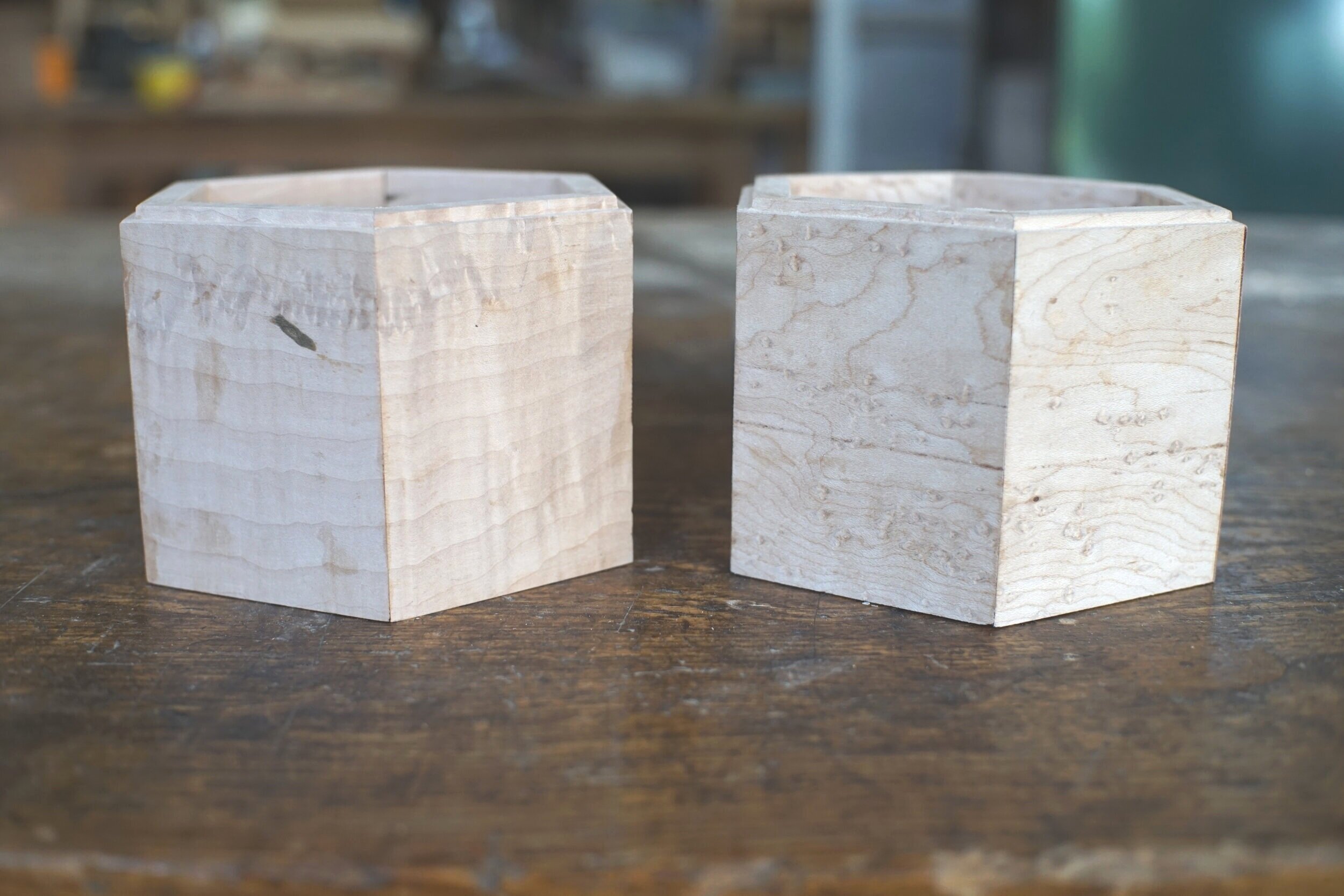 Continuous grain wraps around the boxes