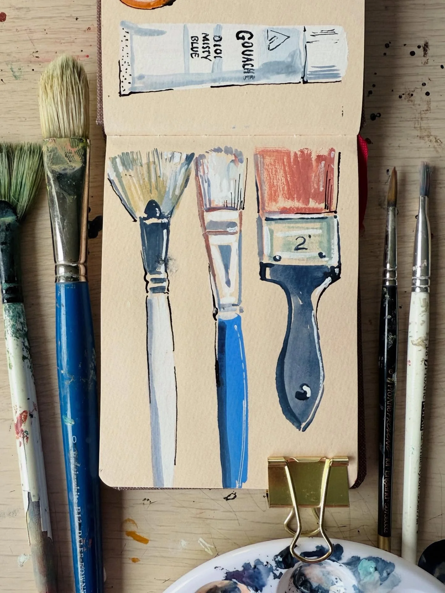 I&rsquo;m sharing a few sketchbook pages from my recent live Zoom with my Patreon group where we painted everyday art materials in gouache -  I&rsquo;m still feeling my way around with this paint 
When you&rsquo;re starting something new, a few thing