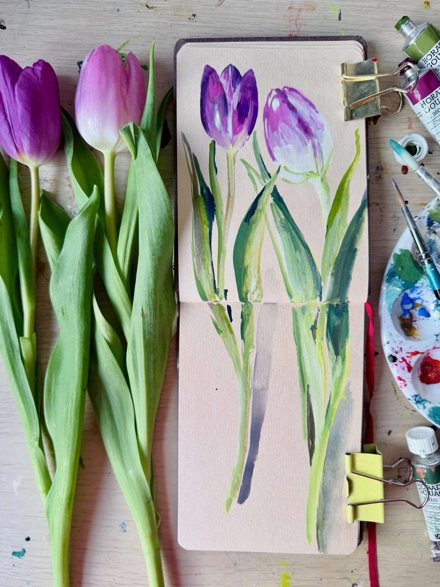 I thought I&rsquo;d know exactly how to mix that deep pink violet for these tulips, the way I do in watercolour, but it didn&rsquo;t really come together until the end . So Instead of forcing it, I moved on to the stems and leaves. The greens felt fa