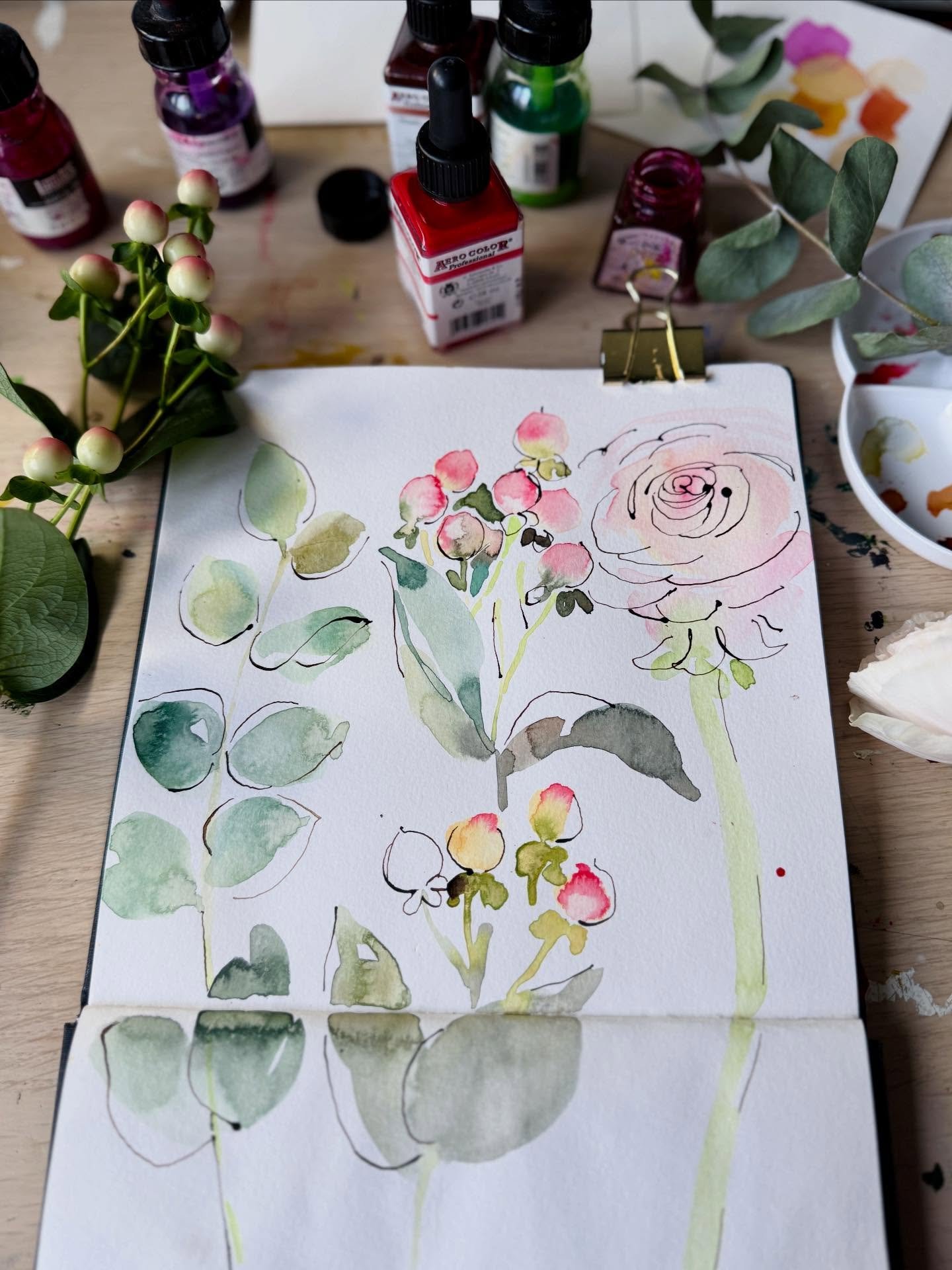 I was lucky enough to be gifted this small bunch of flowers by local florist @beauflorallondon They were at the end of their display life and I&rsquo;m so glad I rescued them &ndash; they made the most beautiful slightly imperfect spread to paint fro