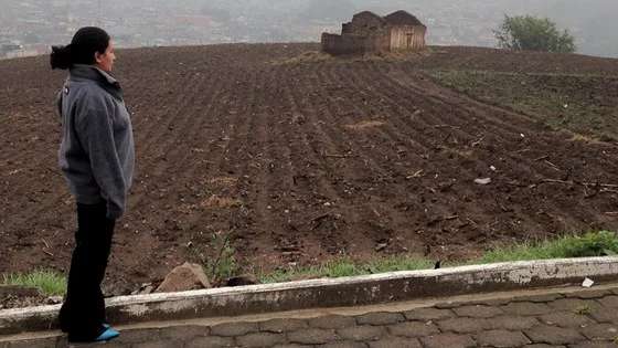 La Prenda (The Pawn)