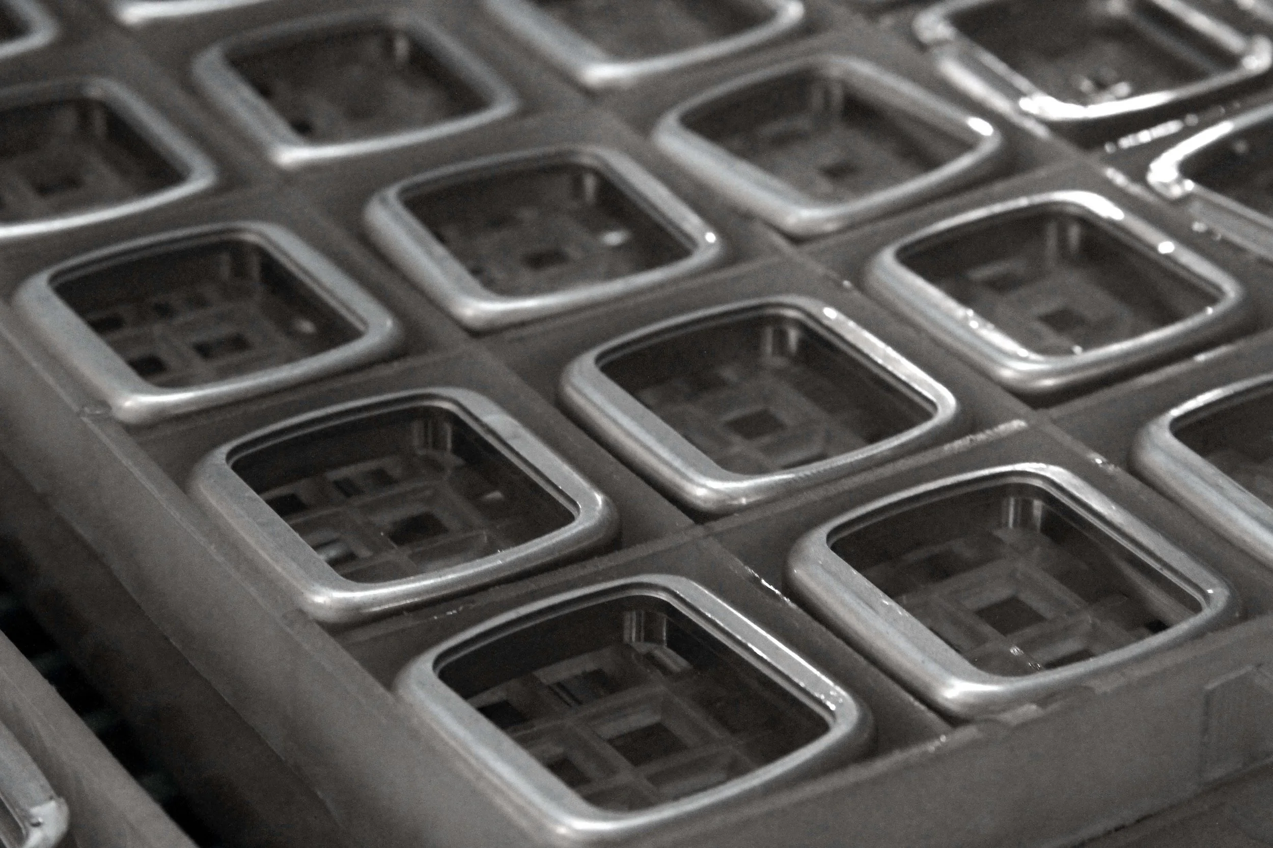 Case in Rack 001.1.jpg