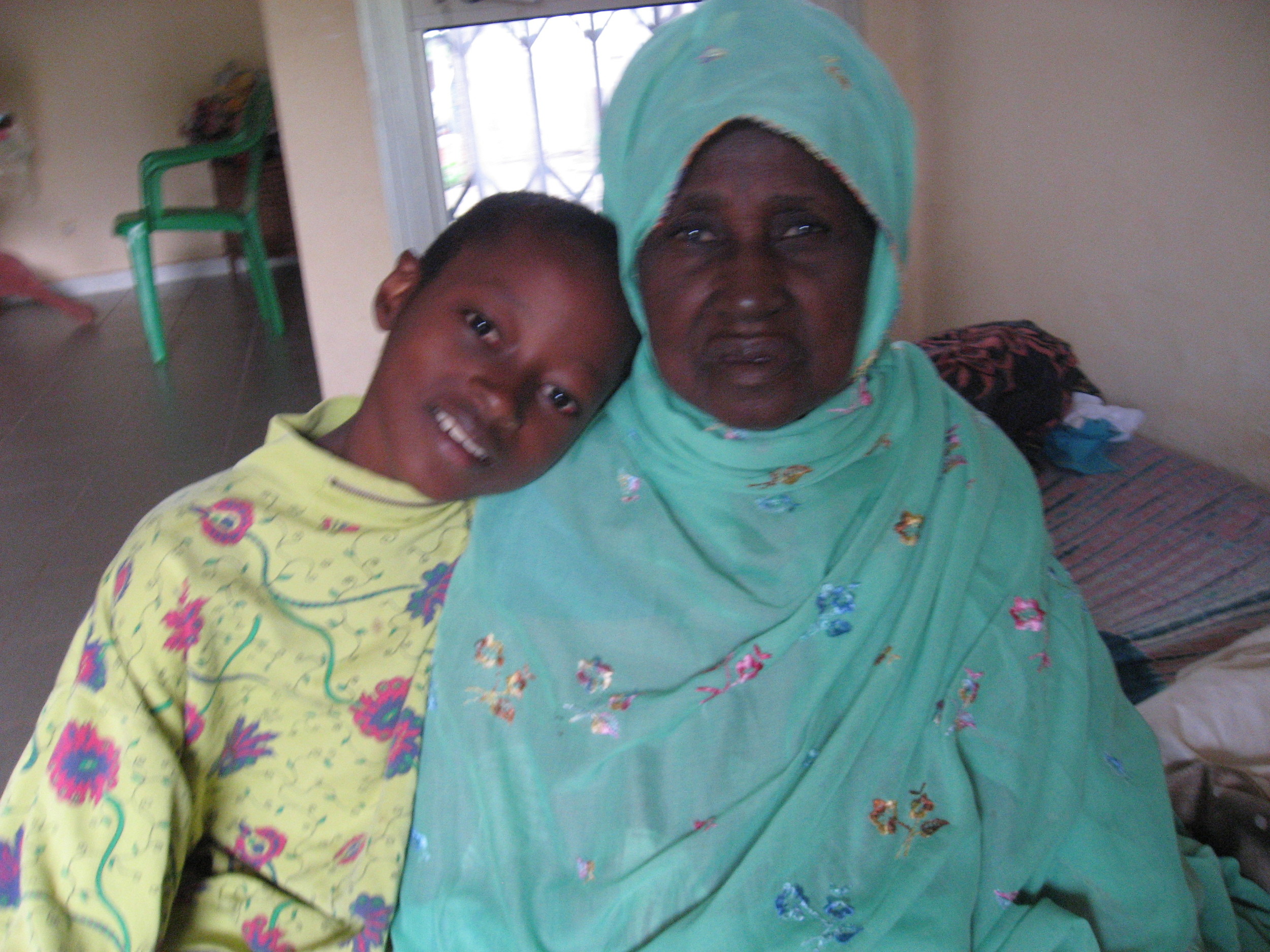 Asmaou son and mom