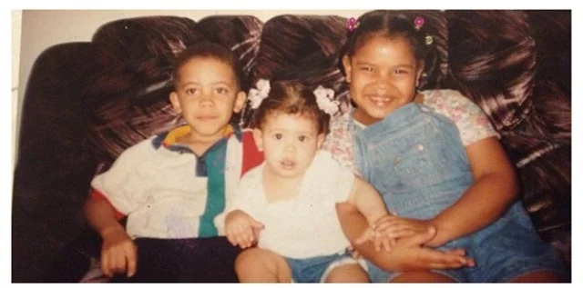Steven with his sisters as children growing up in NYC. 