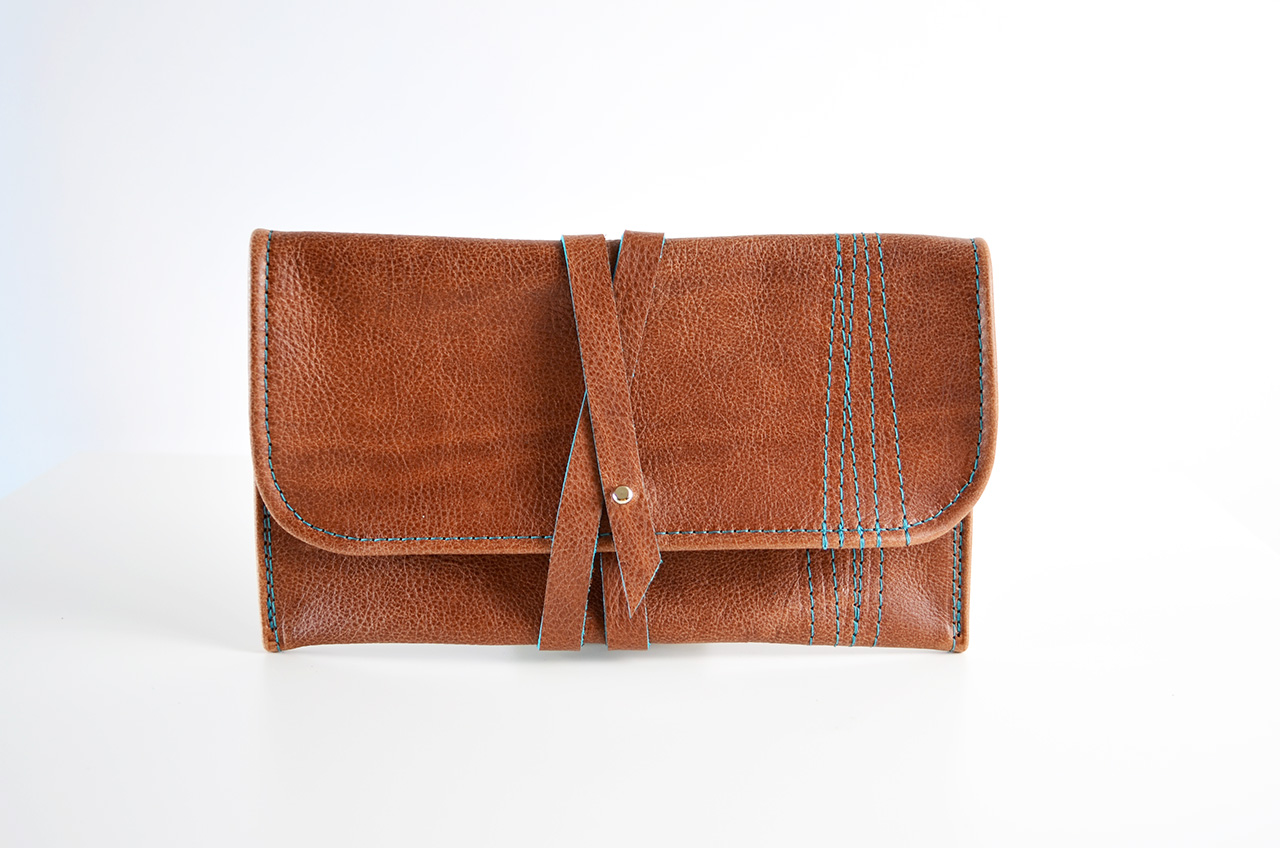 brown_teal_front.jpg