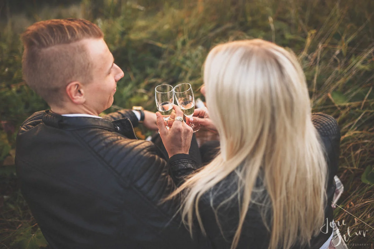 kihlakuvaus-turku_jere-satamo_valokuvaaja-wedding-photographer-004.jpg