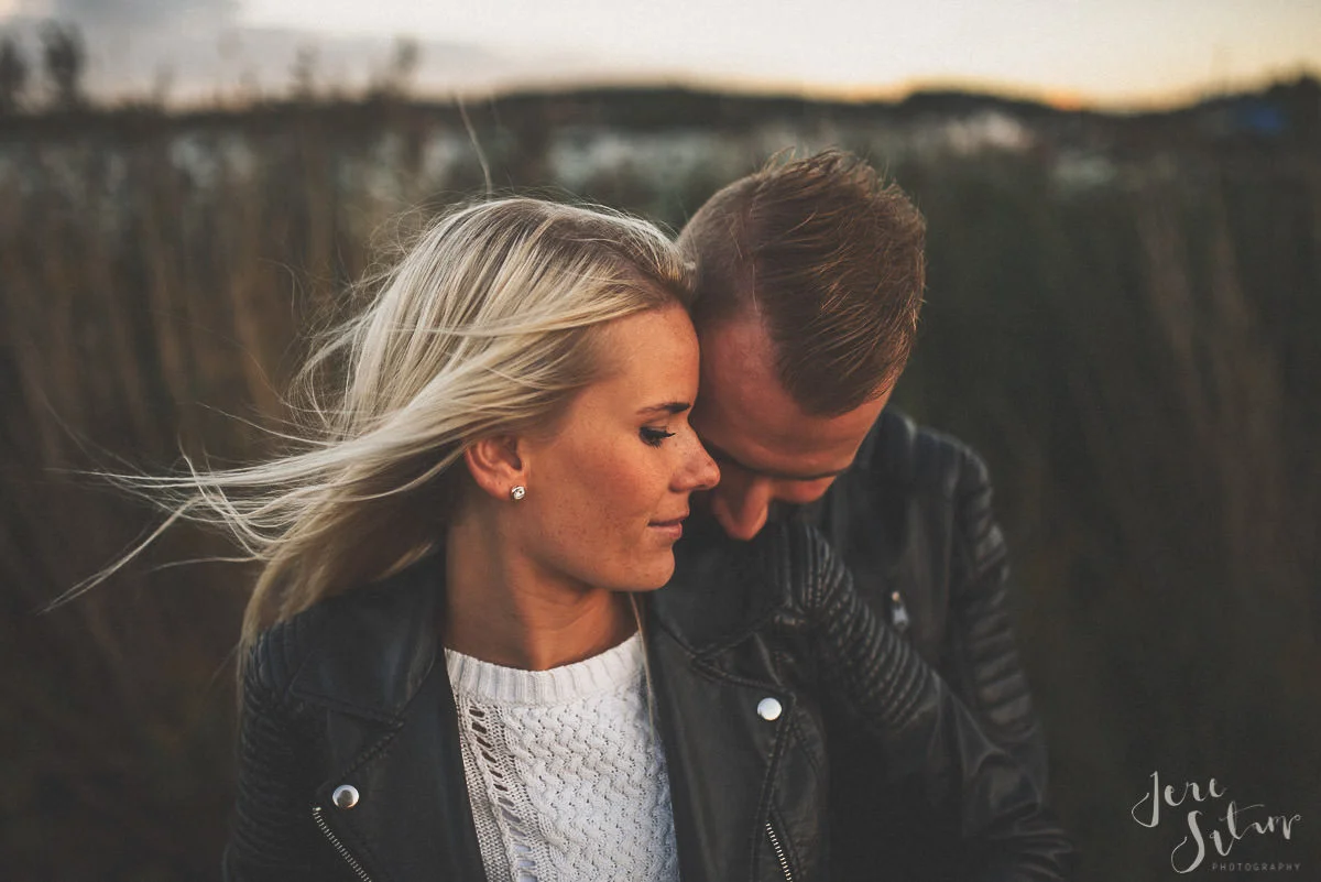 kihlakuvaus-turku_jere-satamo_valokuvaaja-wedding-photographer-028.jpg