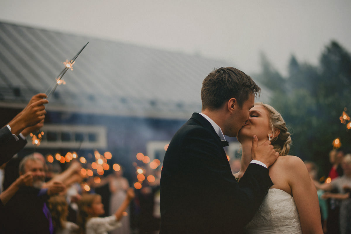 jere-satamo_valokuvaaja-turku-helsinki-wedding-photographer-083.jpg
