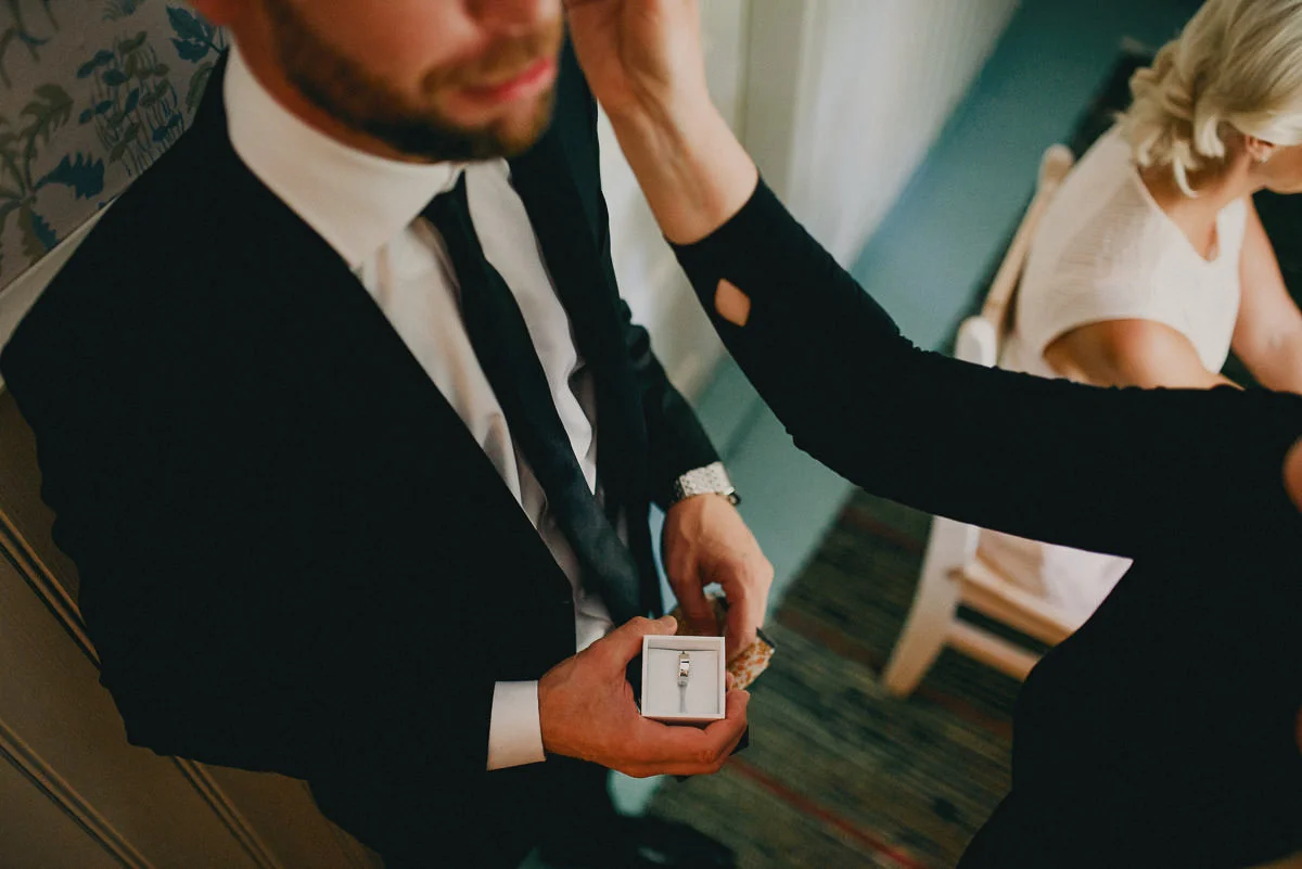 jere-satamo_valokuvaaja-turku_wedding-photographer-finland-mathildedal-028.jpg