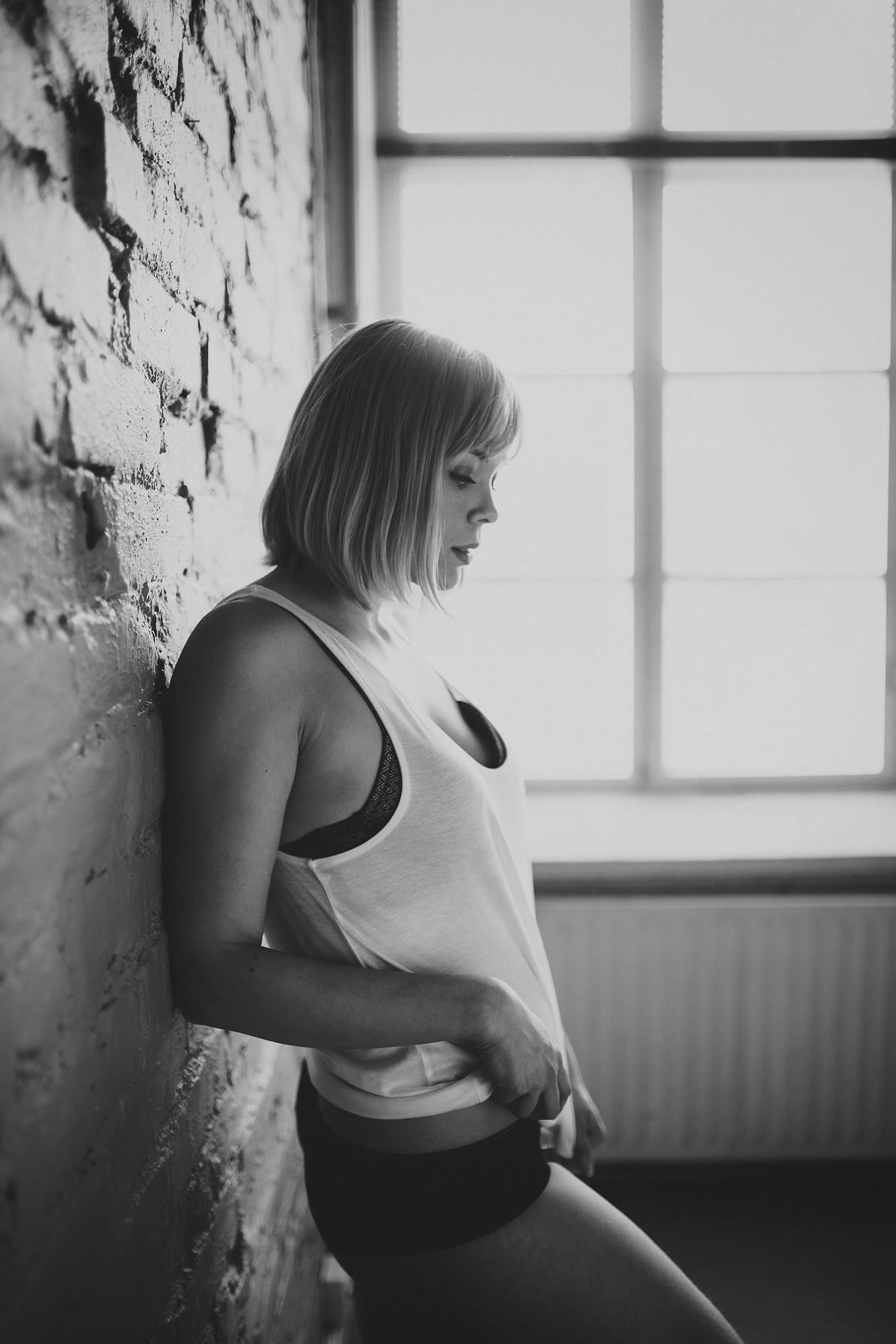 boudoir-kuvaus-turku-huomenlahja-jere-satamo-085.jpg