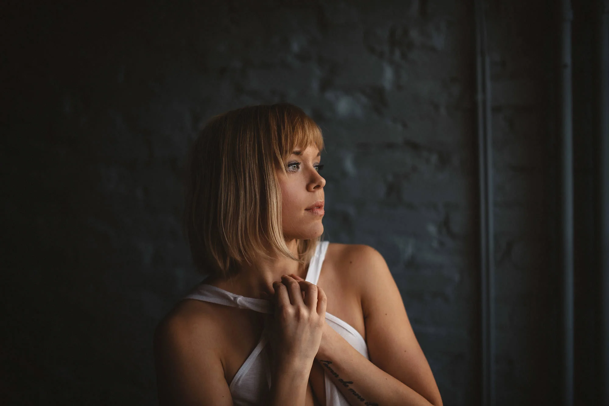 boudoir-kuvaus-turku-huomenlahja-jere-satamo-199.jpg