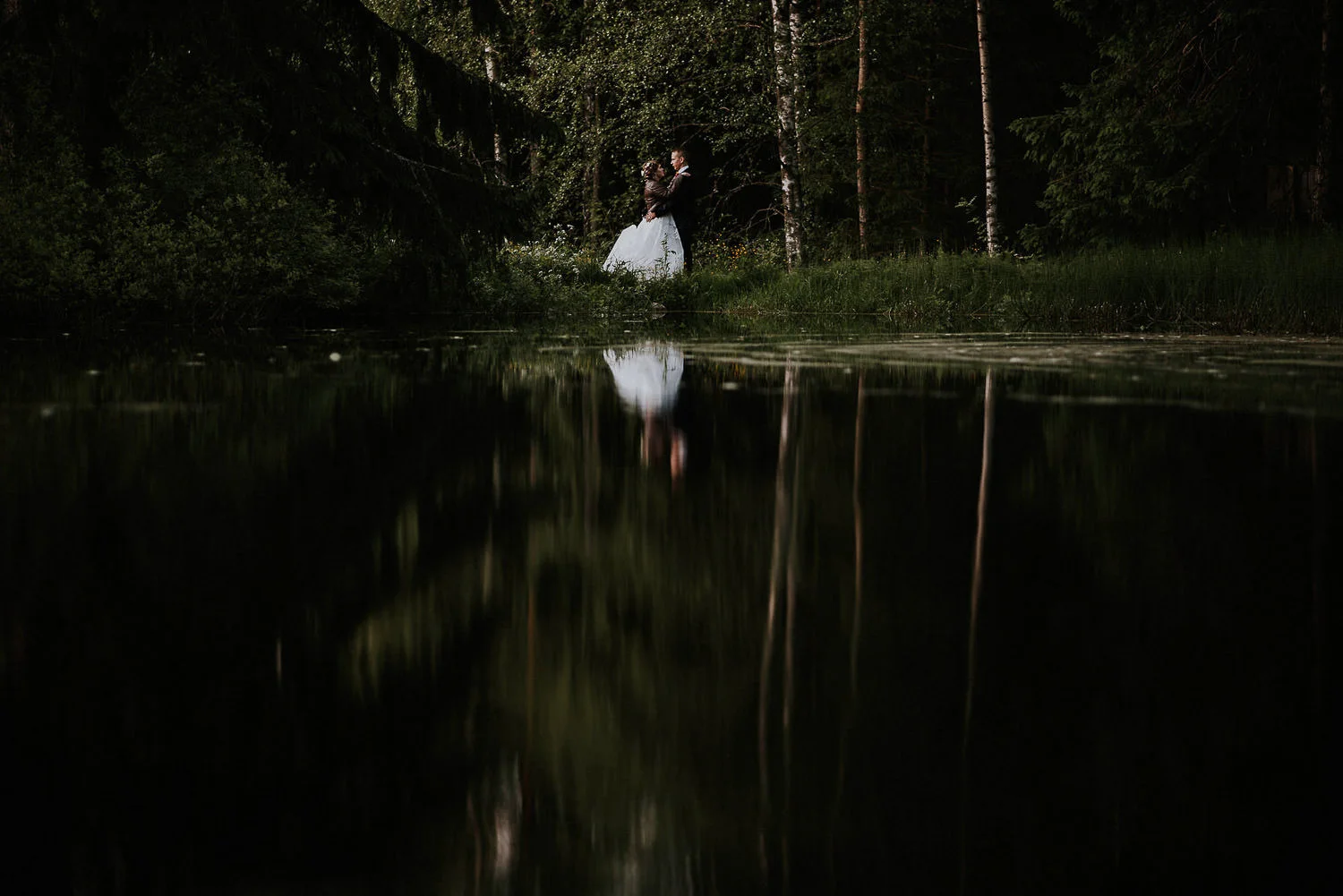 valokuvaaja-helsinki-jere-satamo-wedding-photographer-iceland-finland-helsinki-055.jpg