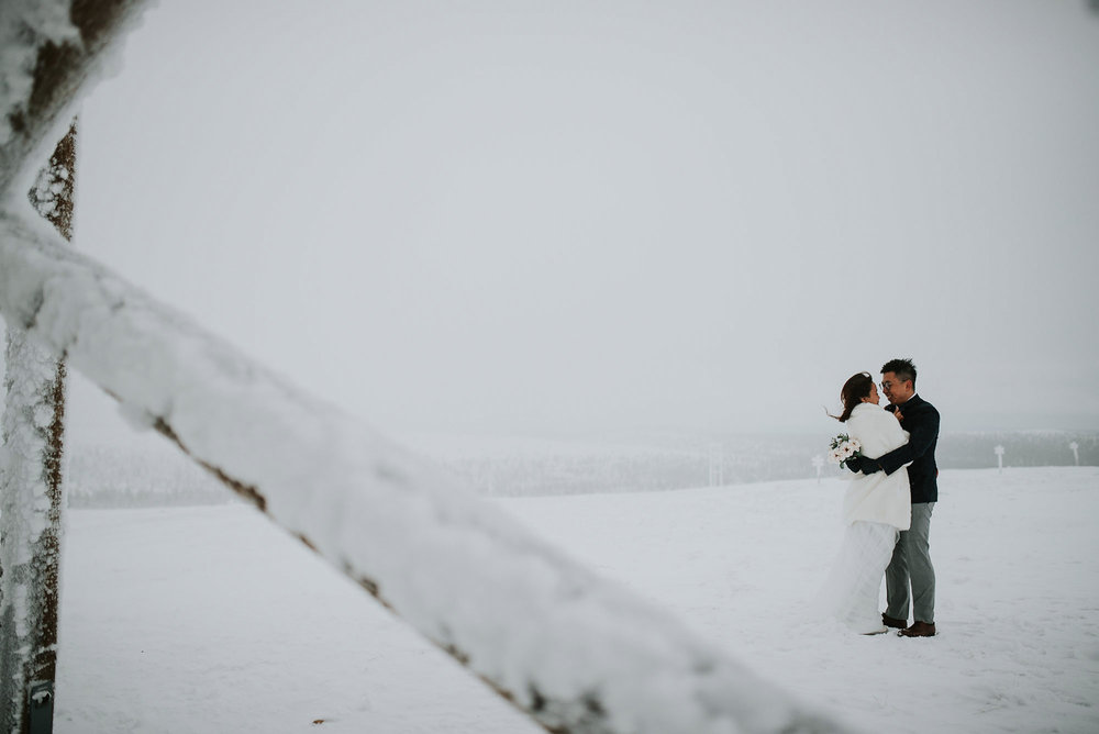 levi-ice-chapel-weddings-lapland-finland-photographer-jere-satamo-020-blog.jpg