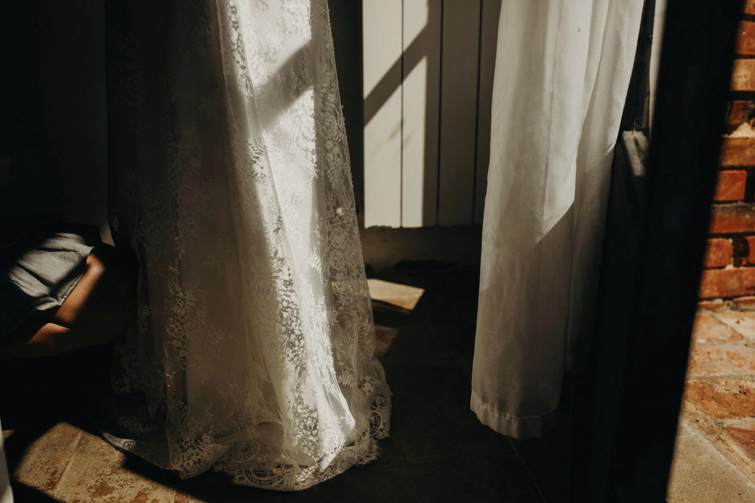 jere-satamo-wedding-photographer-tuscany-lazy-olive-italy-012-web.jpg