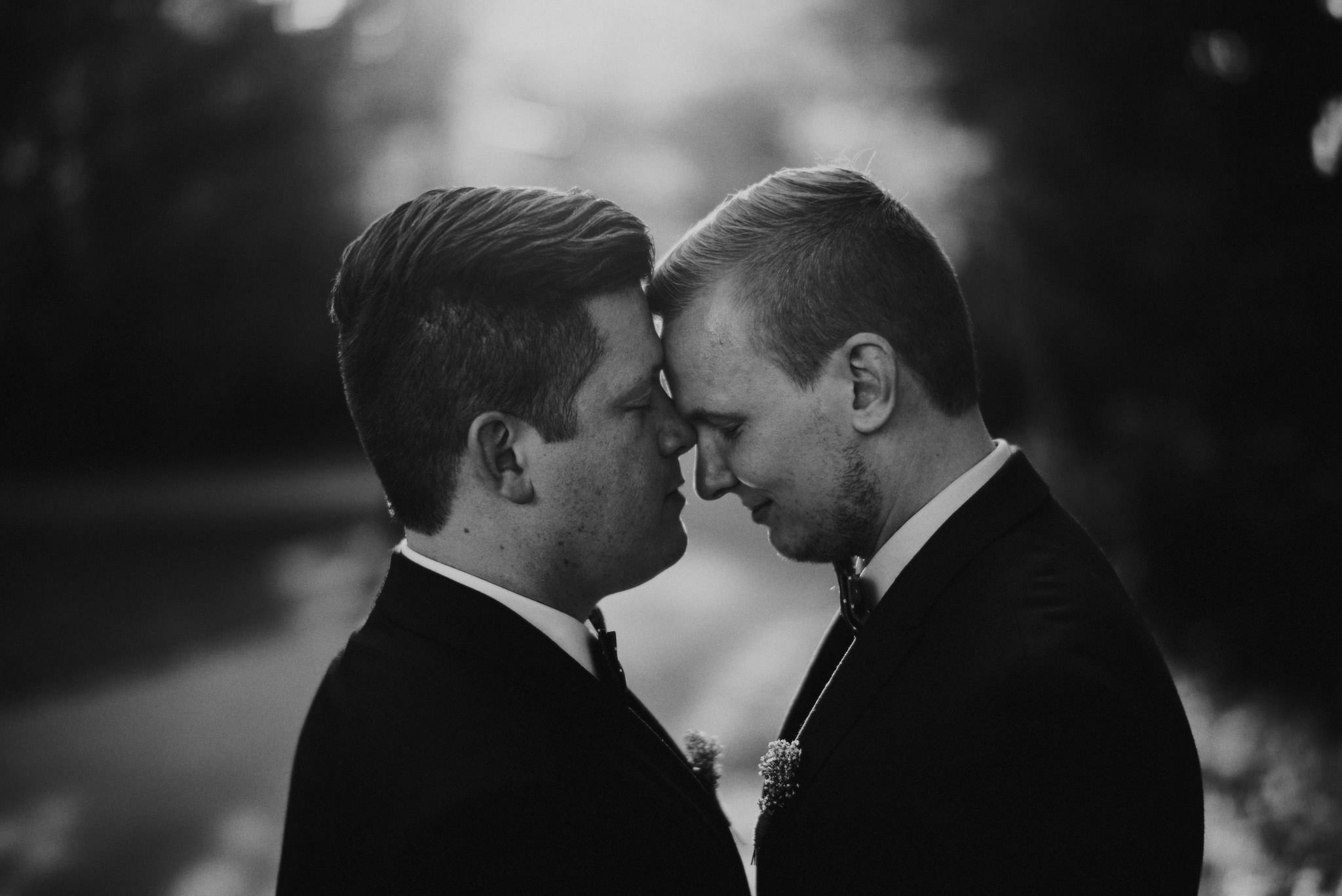 jere-satamo-ruissalo-haat-samesex-wedding-valokuvaaja-turku-105web.jpg