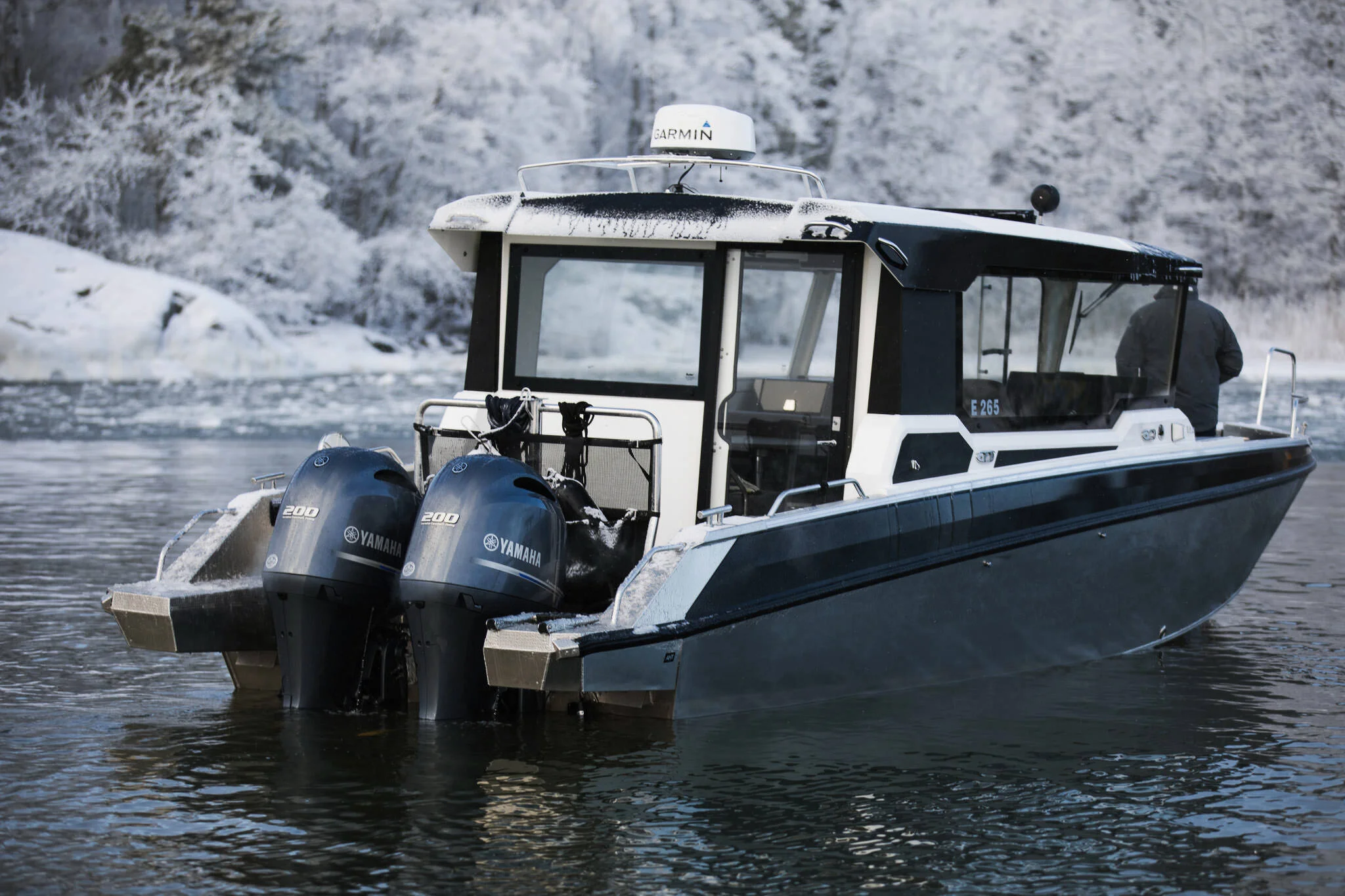 04-buster-phantom-cabin-239-web.jpg