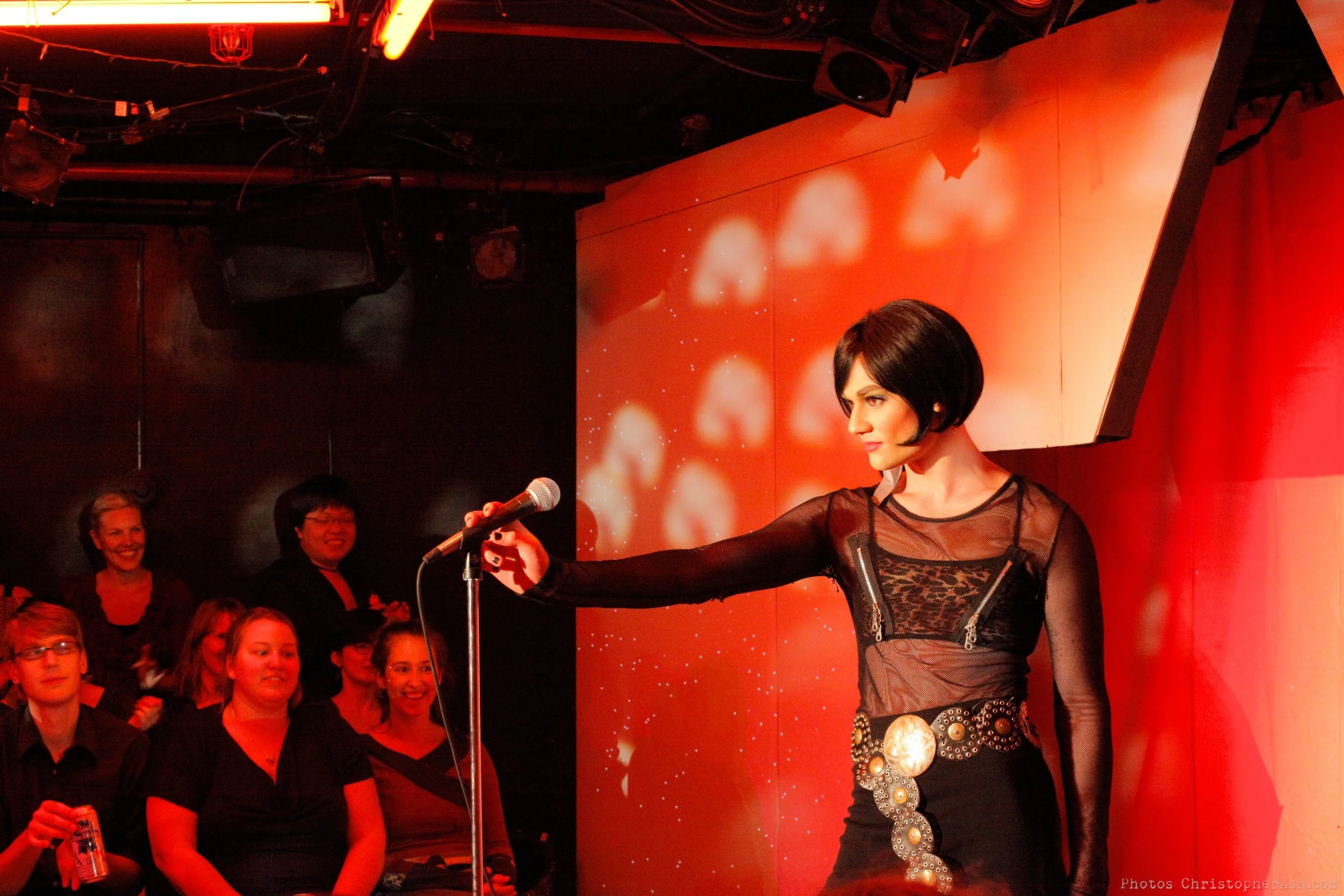 We Know Edie La Minx Had a Gun