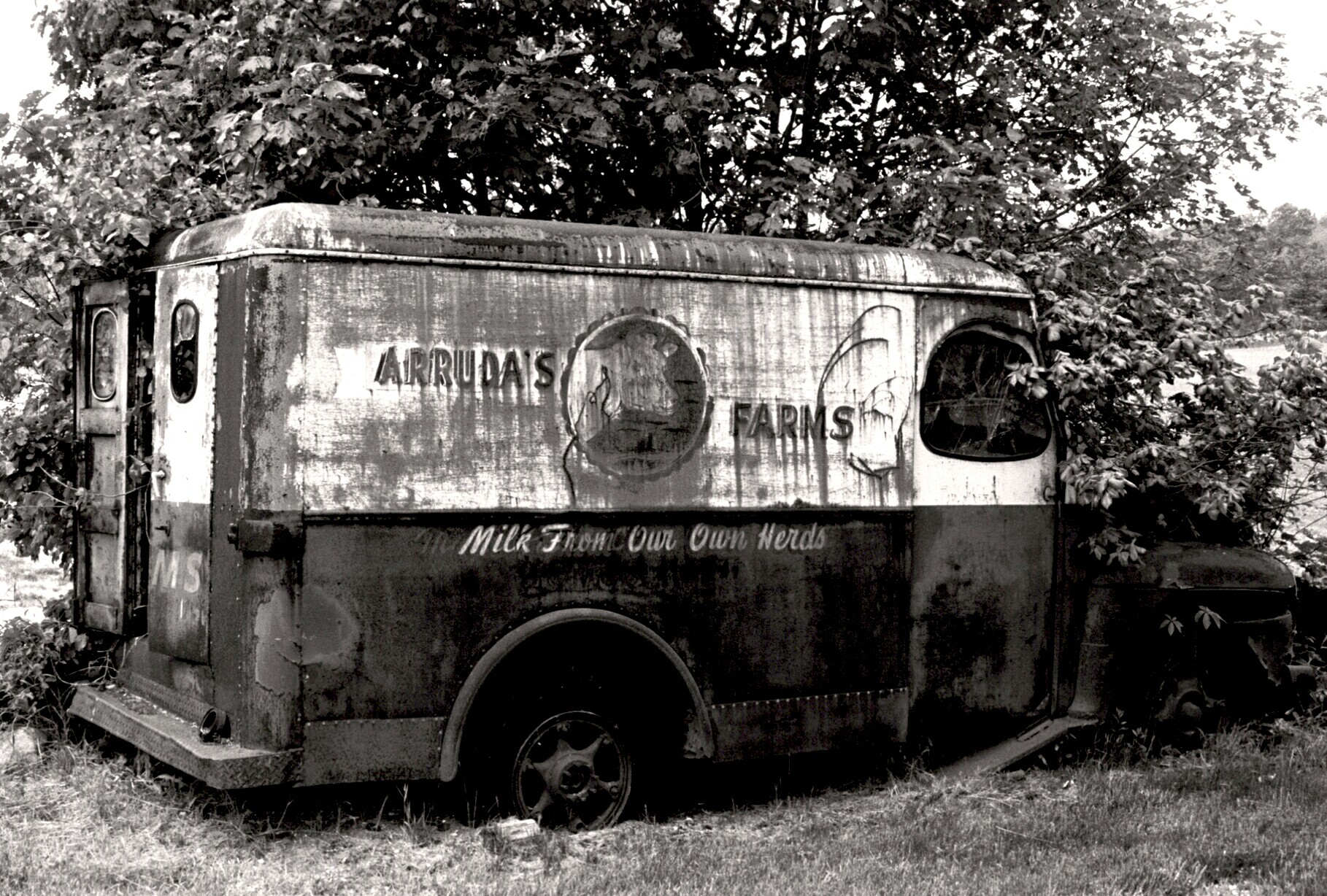 Arruda's Farms Truck.jpg