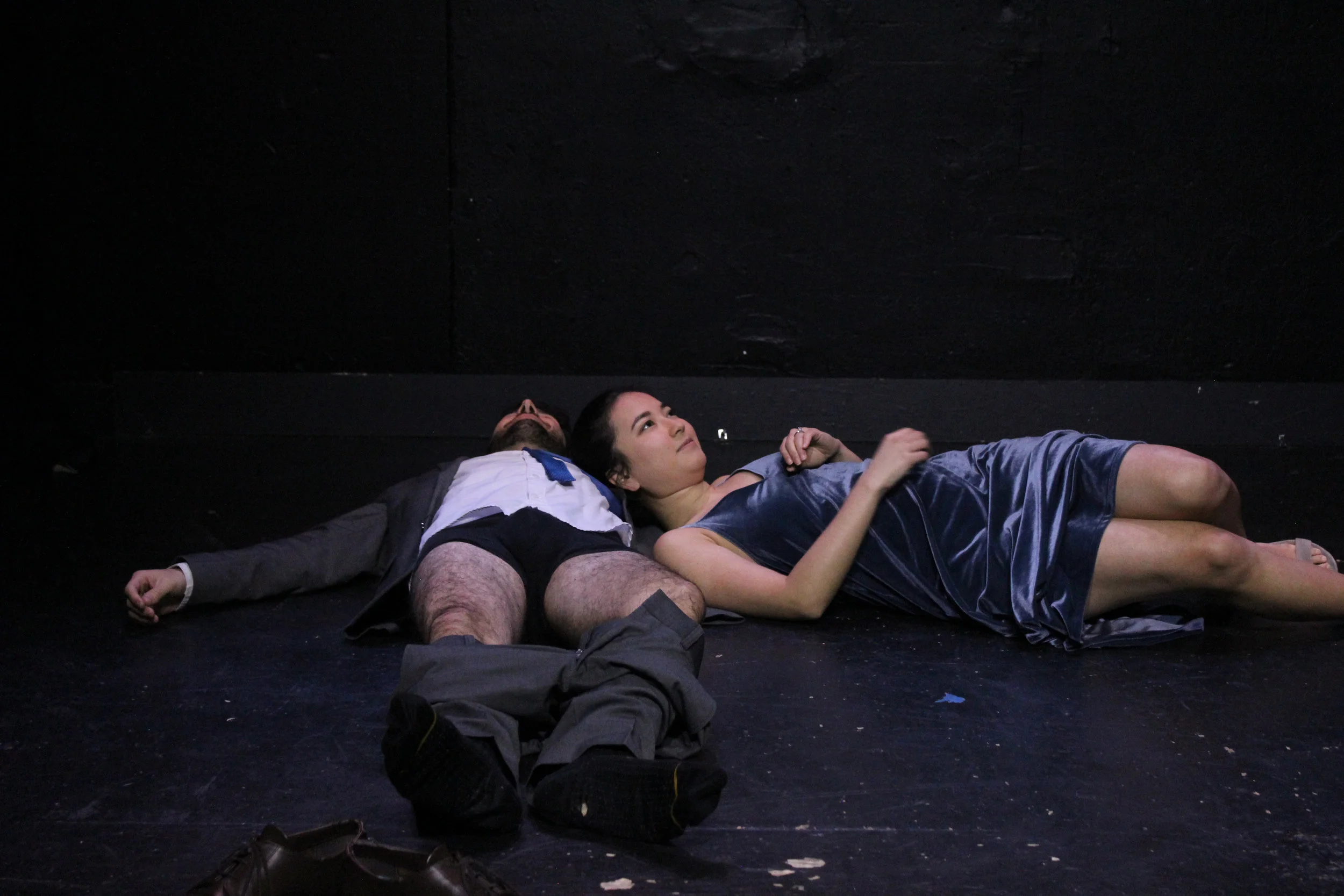 Ben Phillips and Laura Dux in Crunched