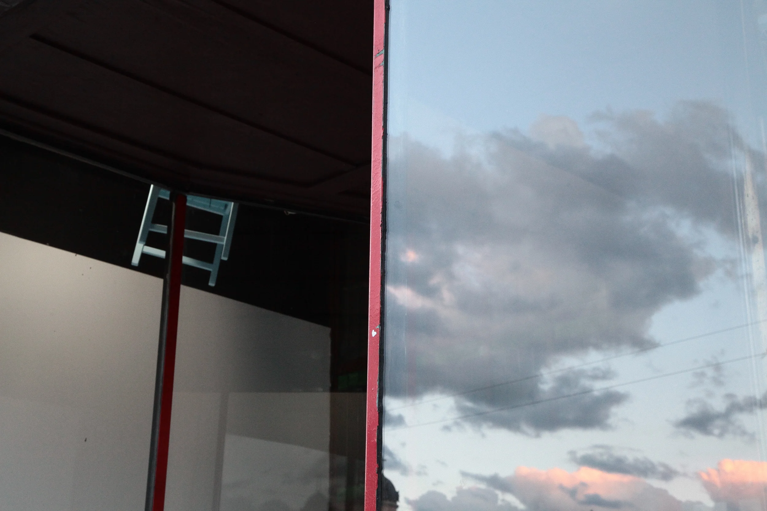   still.waiting,  2012 photo by Sandrine Schaefer 