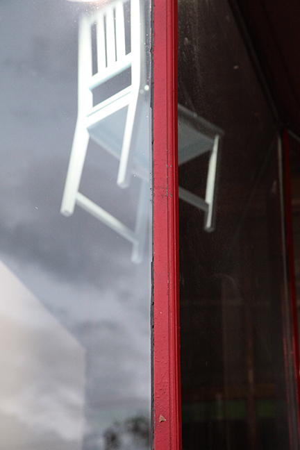 still.waiting, 2012 photo by Sandrine Schaefer