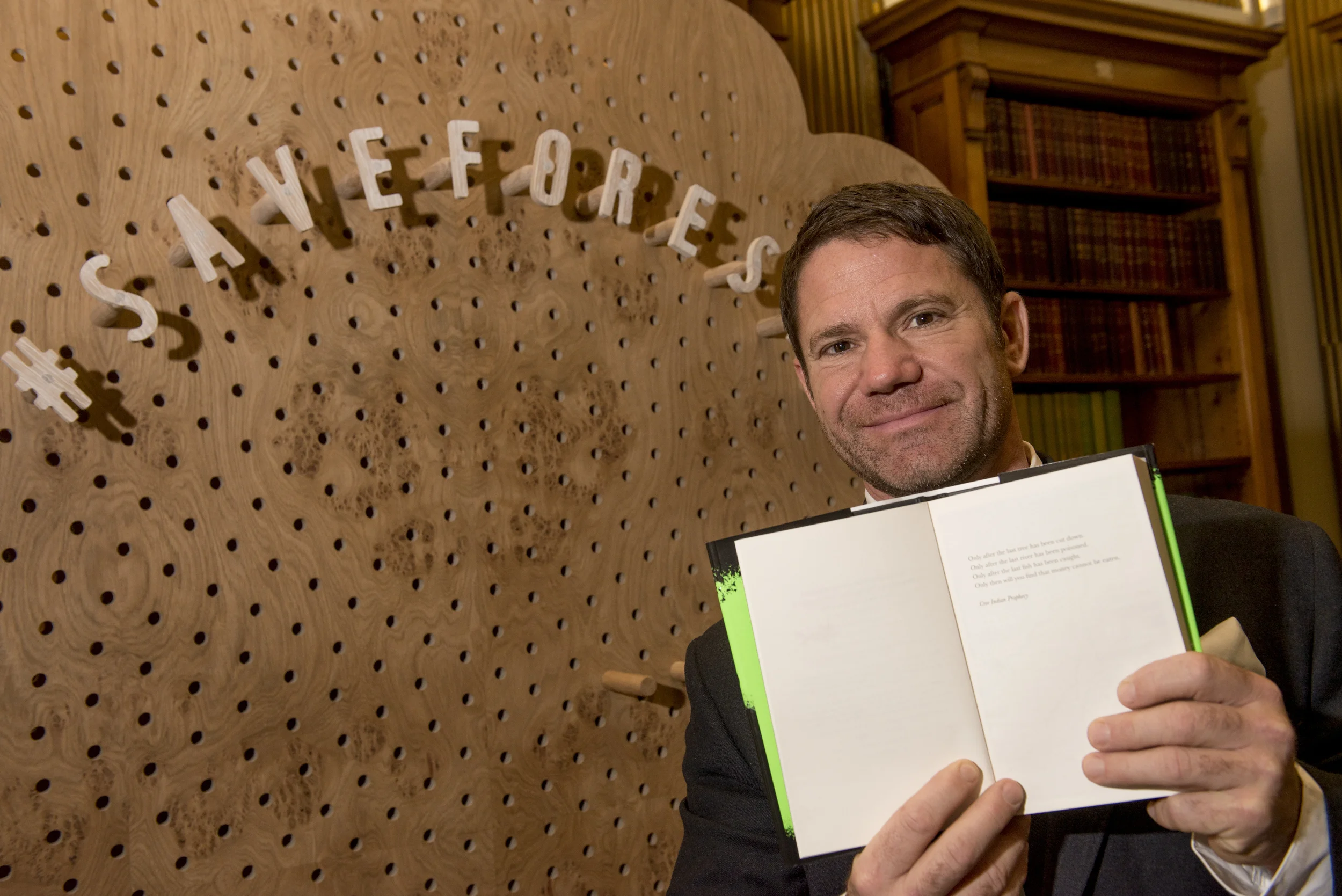WWF_TREE_Steve Backshall_Richard Stonehouse.jpg