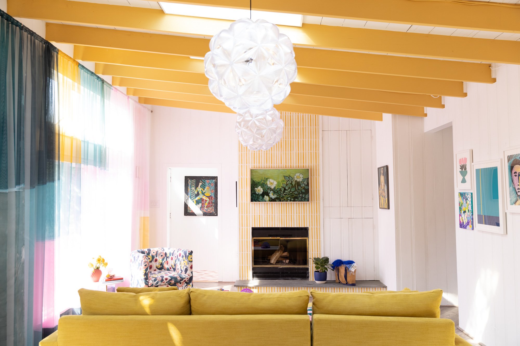 JoveMeyer09_RRIS09_FIREISLAND_Living_Room_0041.jpg