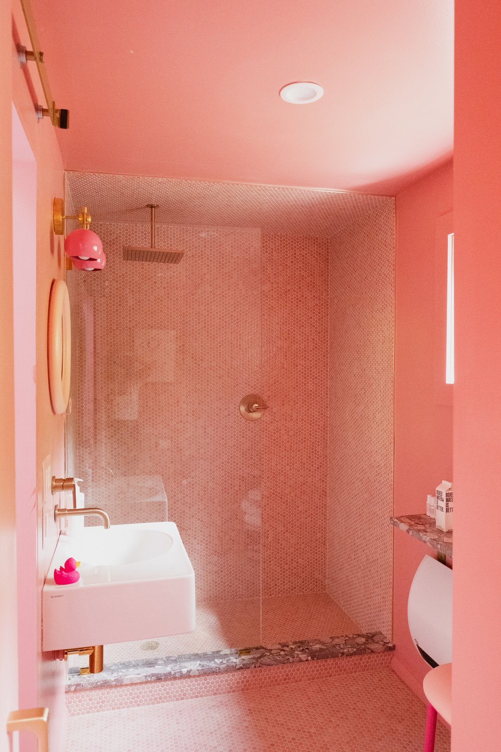 interior design trend for 2023 - pink bathroom