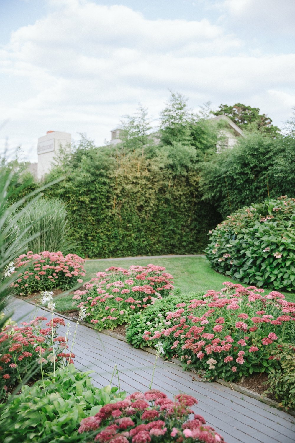 Vibrant_Classic_Sole_East_Hamptons_Wedding24.jpg