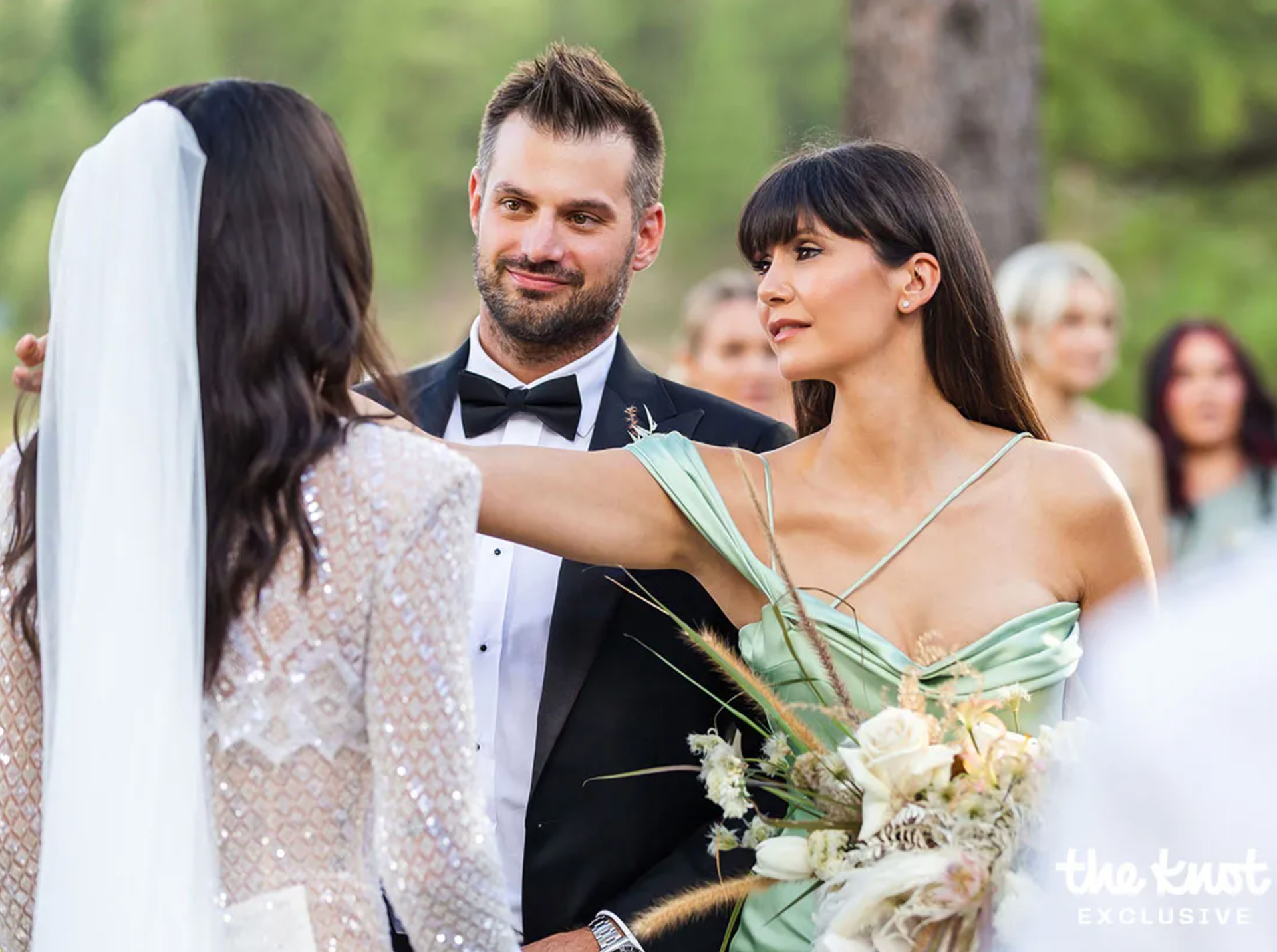 jessica_szohr_weddings_ish_Jove22.png