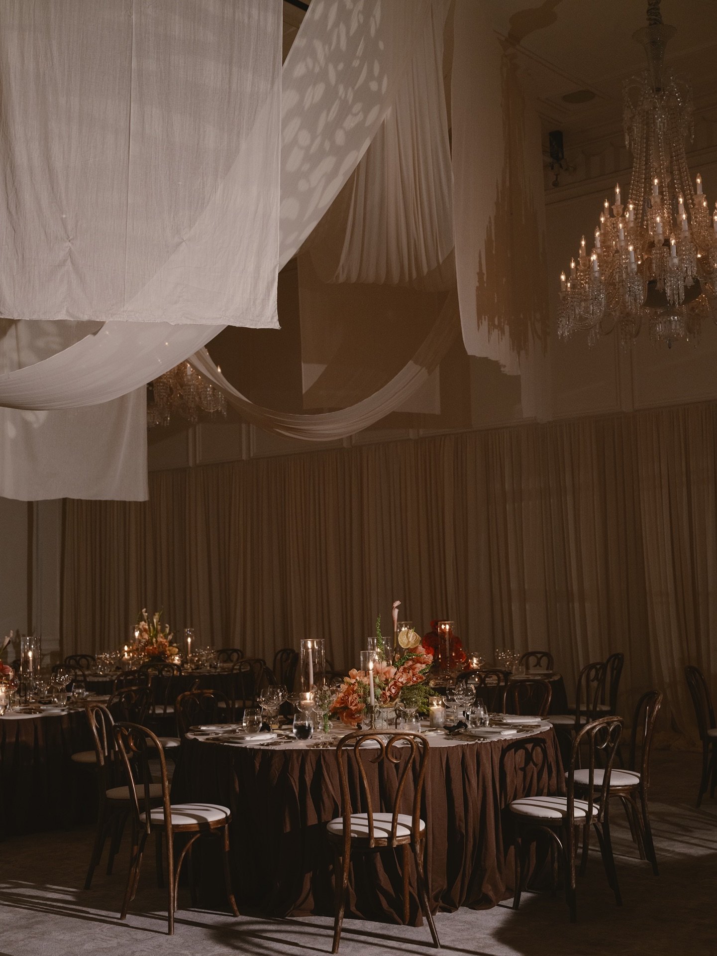 tempImageBIapJFexpressive_avante_garde_Rosewood_miramar_santa_barbara_wedding.jpg