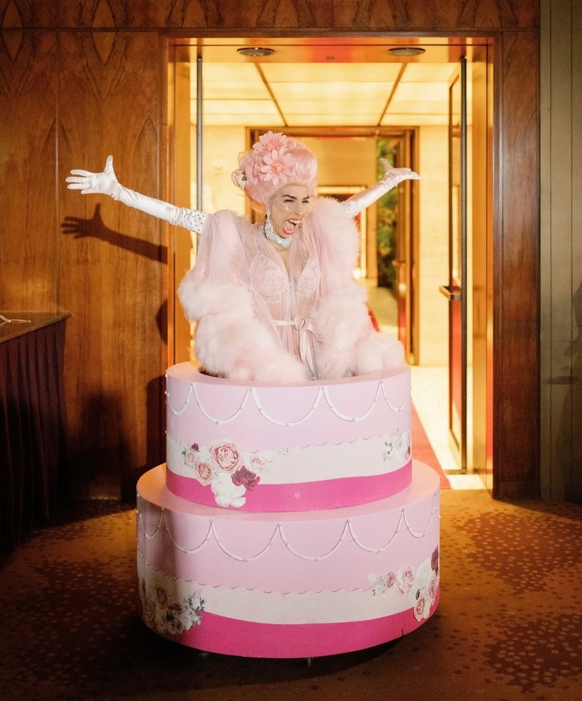 when a standard wedding cake cutting just won&rsquo;t do!!! the party started after a burlesque dancer popped out of the oversized cake to perform and lead guests to the dance floor!!! 🎂👯&zwj;♀️⚡️#burlesque #cake #nycwedding