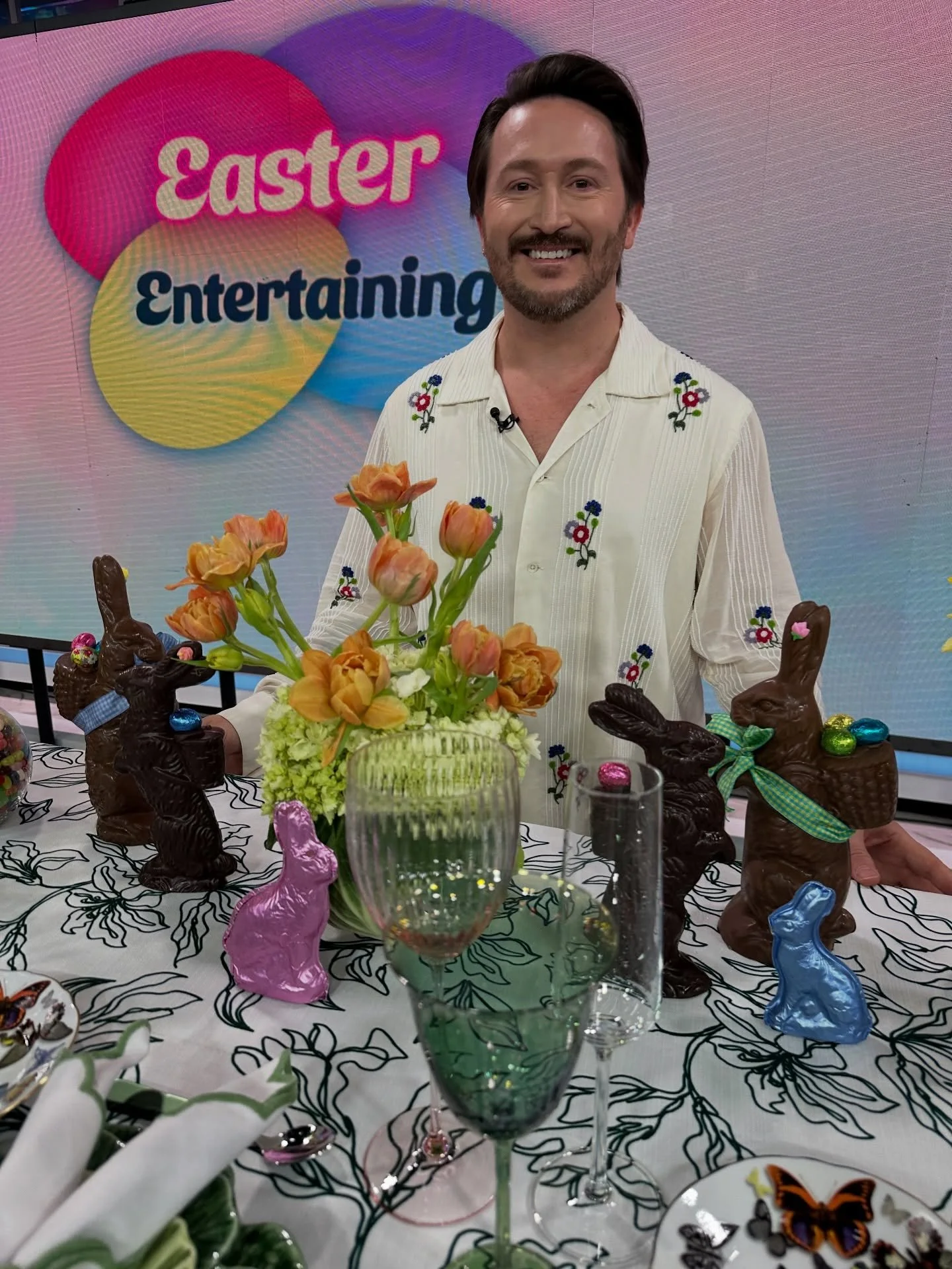 come with me to prep for and film @todayshow segment on easter entertaining for @jennasheinelle 🐰 started off early this morning adding the final touches to the centerpieces before @sbbeautynyc came to get me camera ready! we loaded the car and head