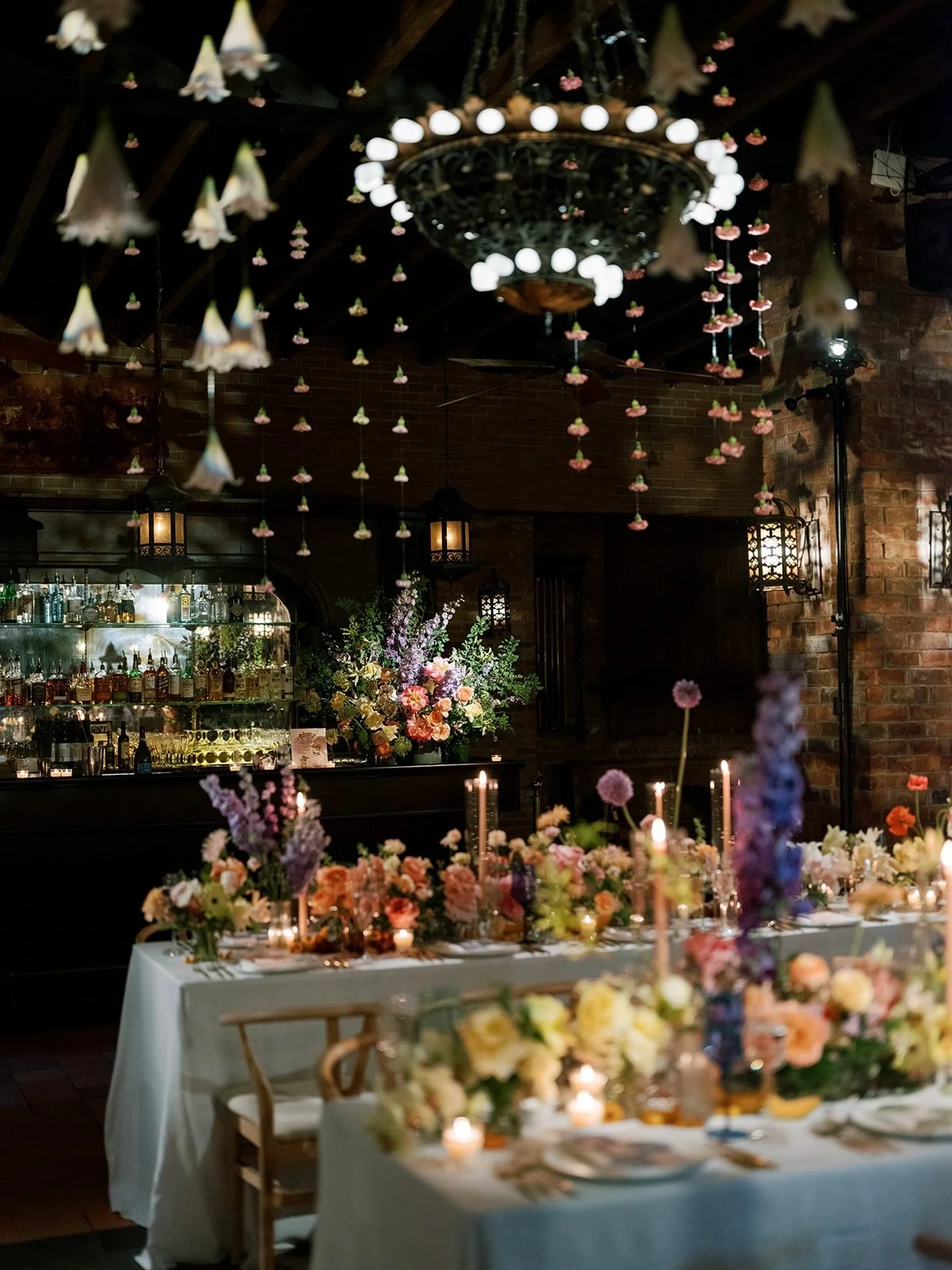 pop of color for the win!!! #wedding #weddingfloral #boweryhotelwedding 📷 @afrikarmando