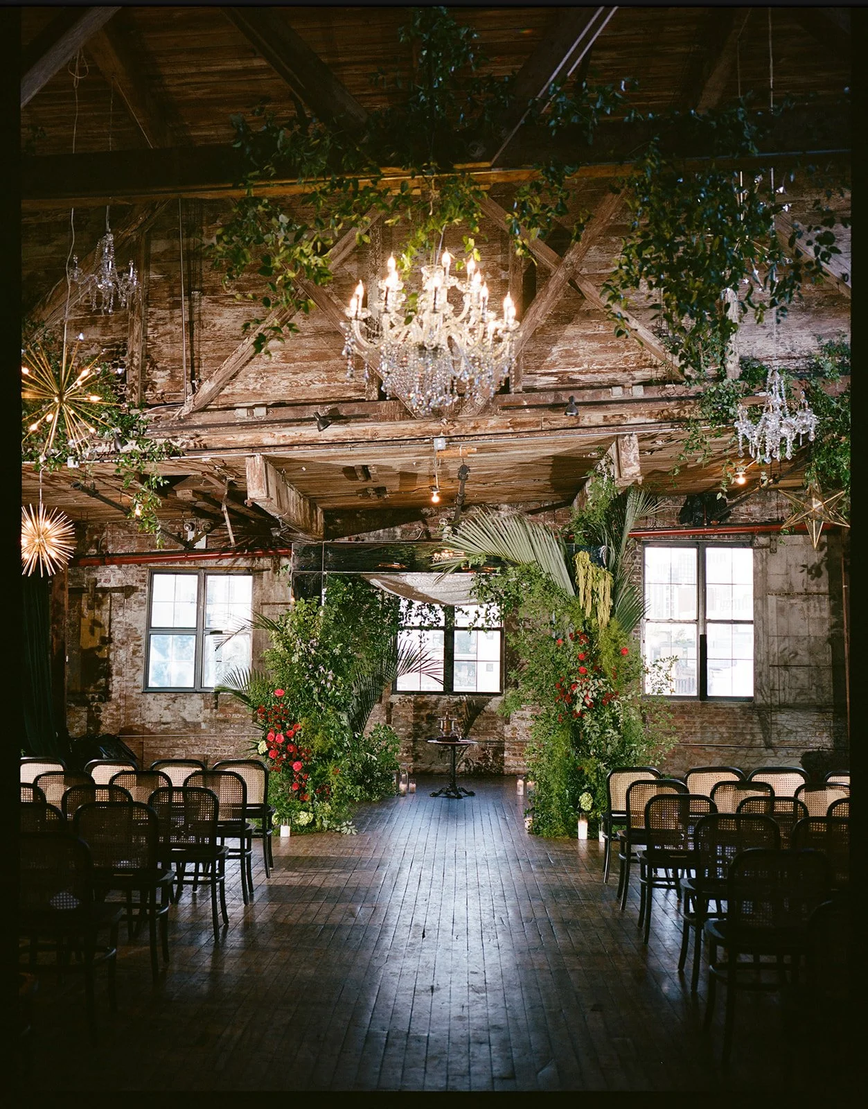 Natalia+Mike_GreenpointLoft_35mmFilm_ChelliseMichaelPhotography-2019.jpg