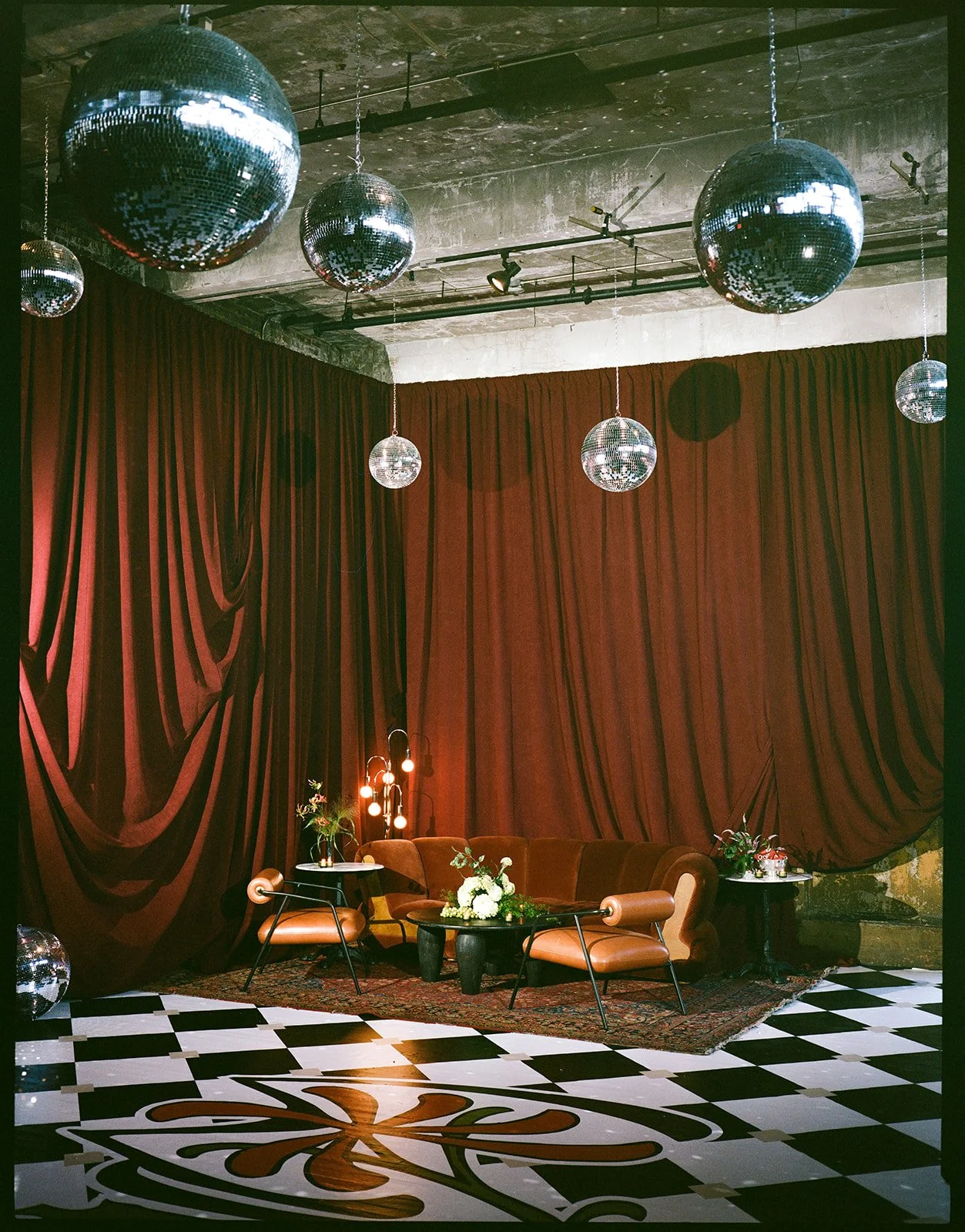 Natalia+Mike_GreenpointLoft_35mmFilm_ChelliseMichaelPhotography-2059.jpg