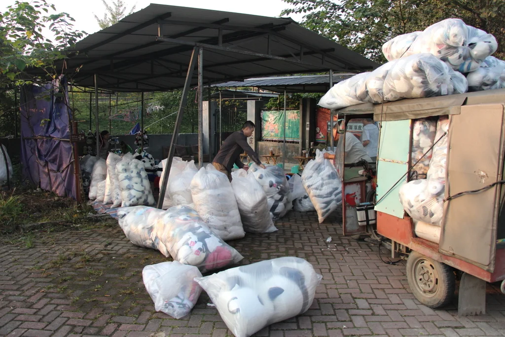 Prepping the merchandise outside of the panda center
