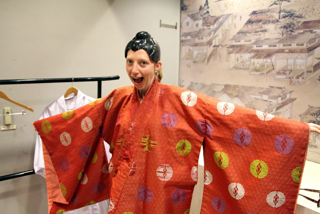 Hiroshima: Hiroshima castle featured costume dress up