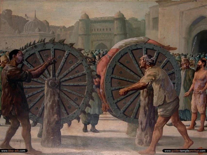 A typical painting that we saw in the museum, courtesy of http://www.goldentempleamritsar.org/places-to-visit-in-golden-temple-amritsar/Central-Sikh-Museum.php