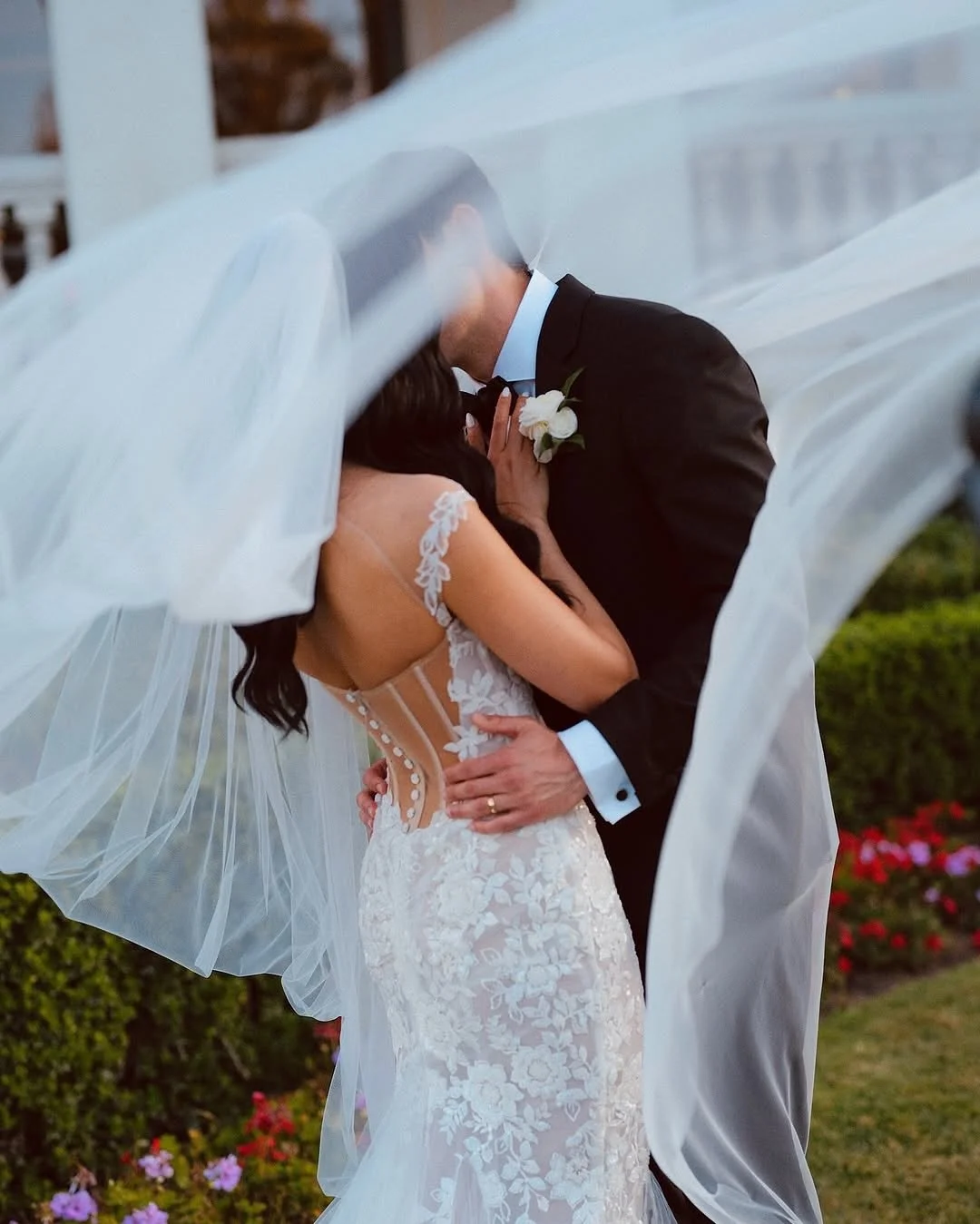 a Timeless, Exquisite Celebration at Marbella Country Club 💍 

📸 cred to the talented @armenphoto