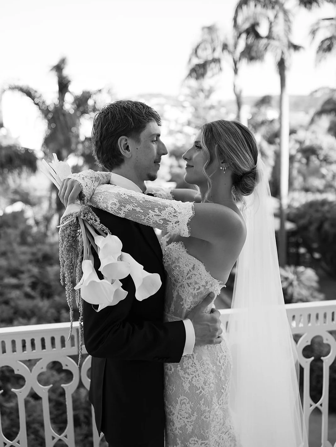 This love story was a Mediterranean dream come true. 🇮🇹✨ 
𝘕𝘪𝘤𝘩𝘰𝘭𝘦 + 𝘈𝘶𝘴𝘵𝘪𝘯
&ldquo;Auguri di una vita piena d&rsquo;amore e di felicit&agrave;.&rdquo;

📍Sorrento, Italy 
Photo: @torisphotoco 
Venue: @mediterraneosorrento 
Reposted from