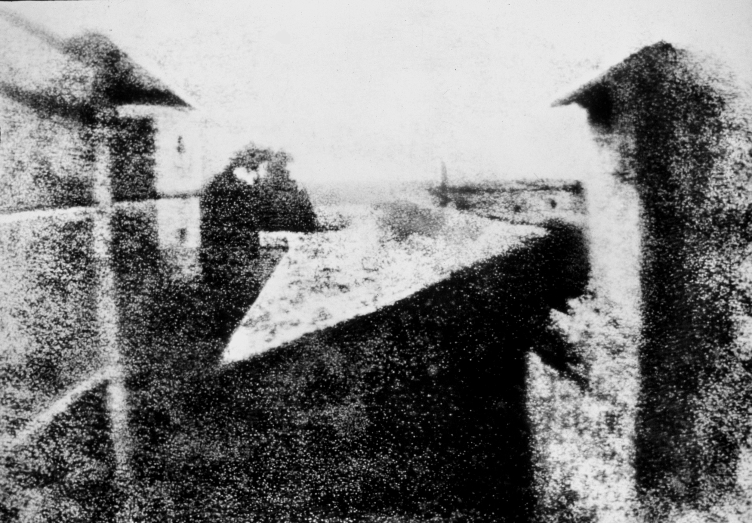 Vista da janela em Le Gras (1826-7), de Joseph Nicéphore Niépce (Imagem retirada&nbsp; daqui .)