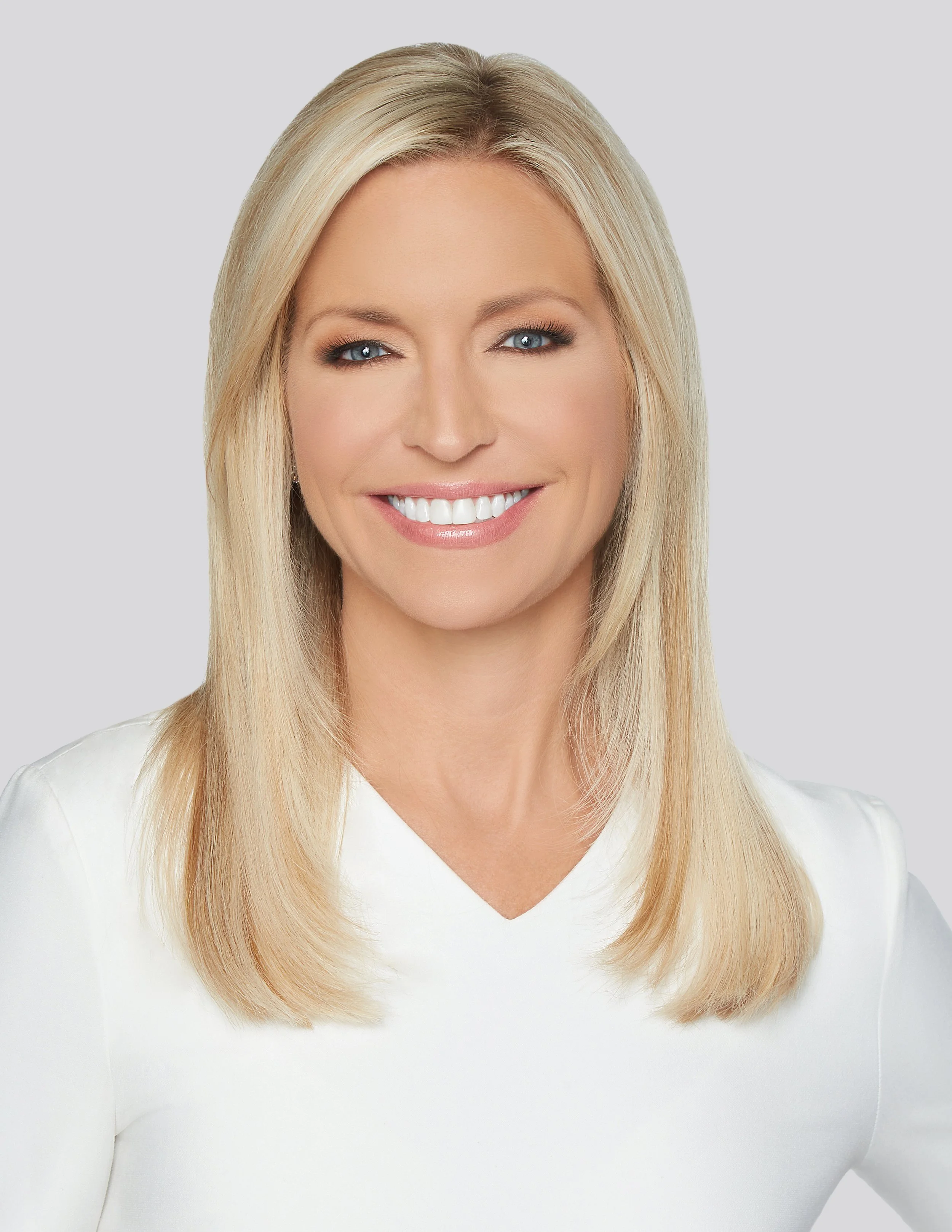 Earhardt_Ainsley_OFFICIAL.jpg